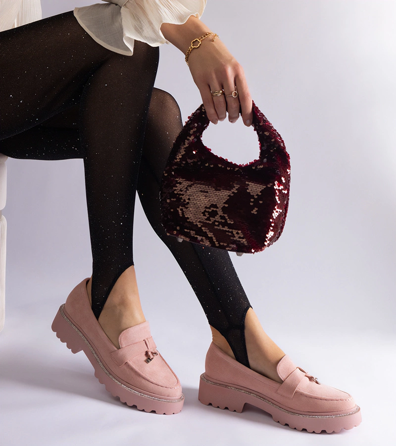 Różowe mokasyny z ekozamszu zdobione cyrkoniami Henley