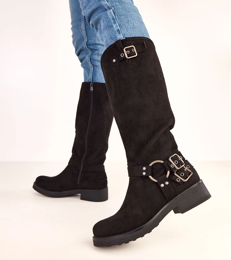 Czarne kozaki z ozdobnymi sprzączkami Merena