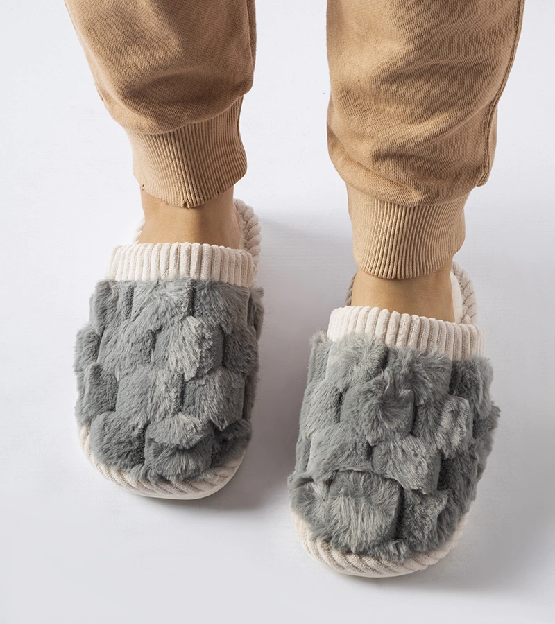 Szare ocieplane damskie kapcie Crissa