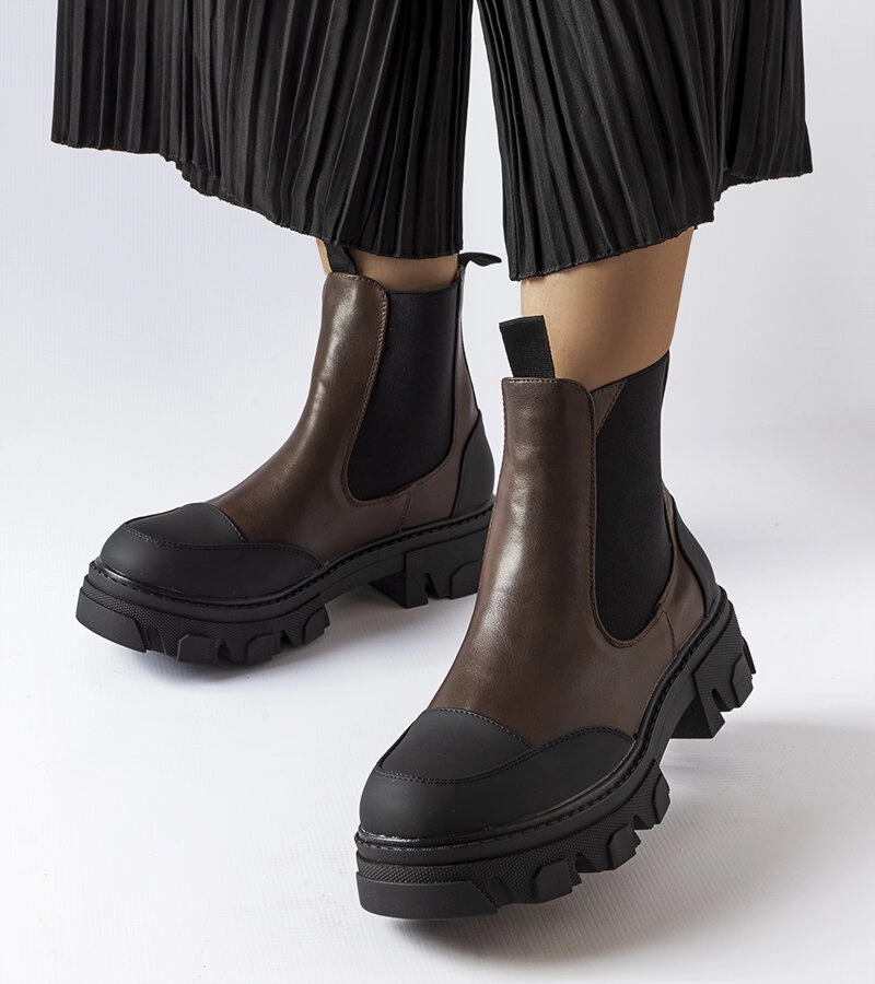 Ciemnobrązowe wsuwane botki Sibyla