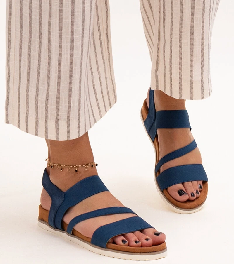 Granatowe sandały na platformie Hagoa