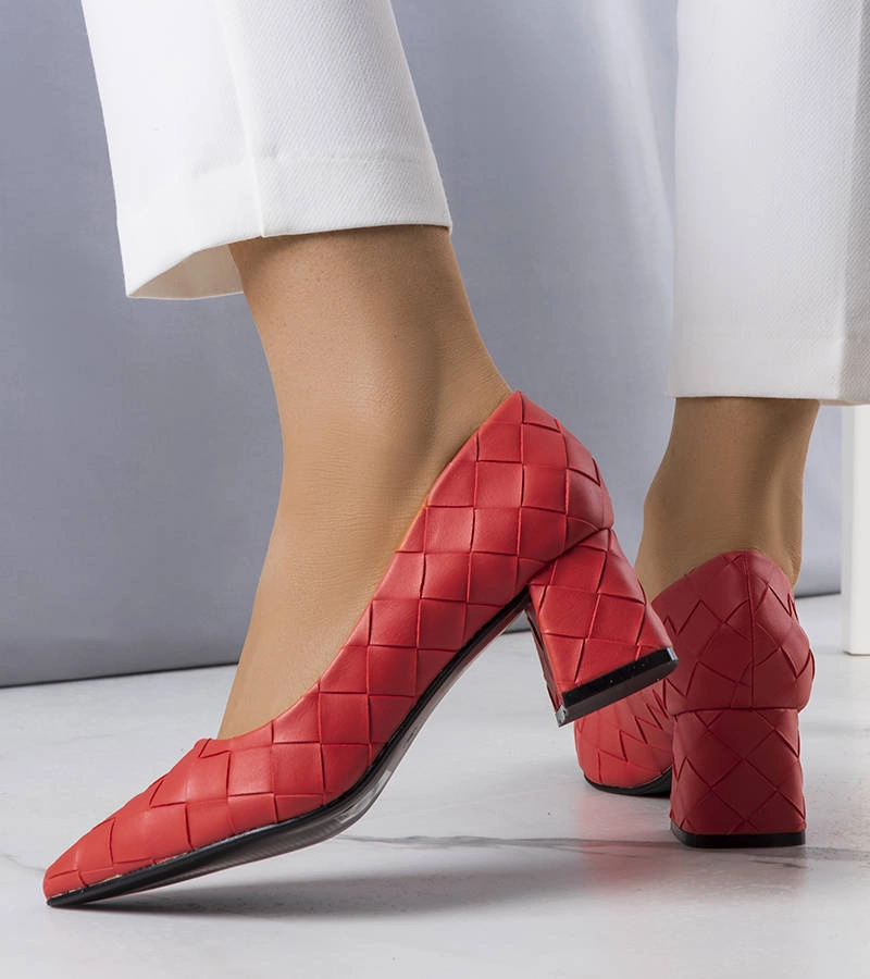 Czerwone czółenka na obcasie Migne