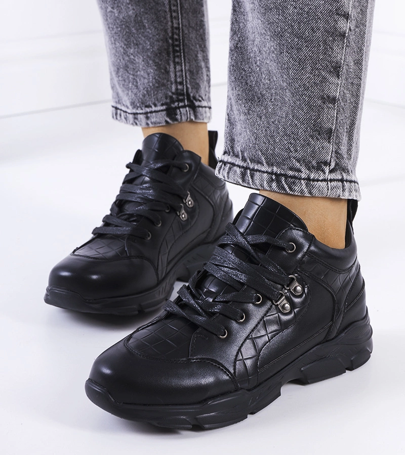 Czarne sneakersy na grubej podeszwie Chiphury